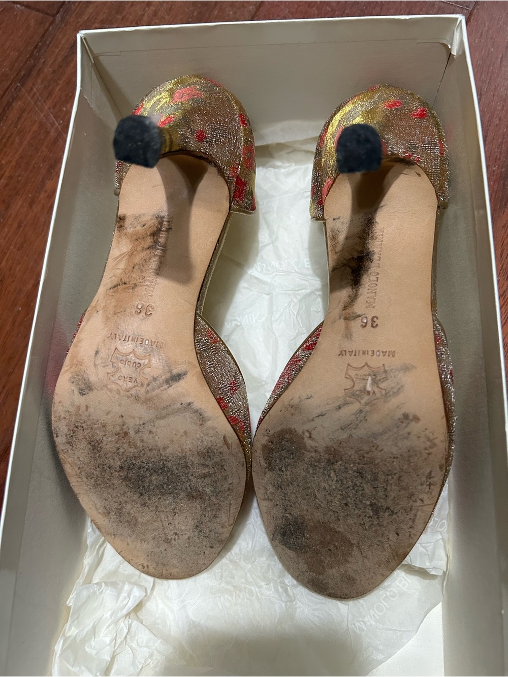 Manolo Blahnik D’Orsay Pump - Picture 10 of 12